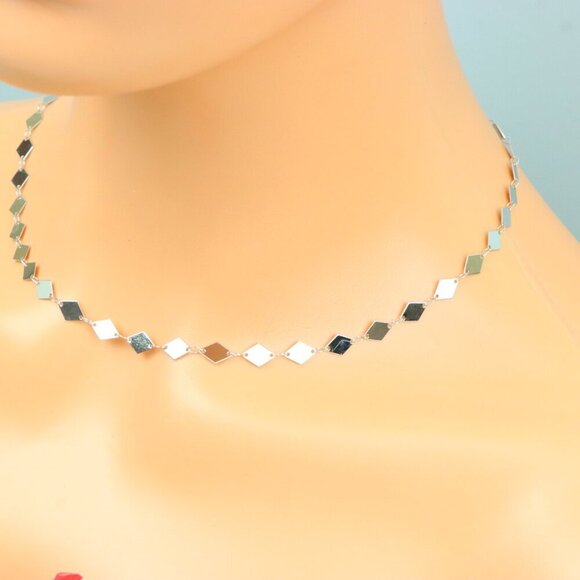 Delicate & Contemporary Necklace Chain, A Lovely Choice for Women, EVCH1567 - Picture 6 of 10